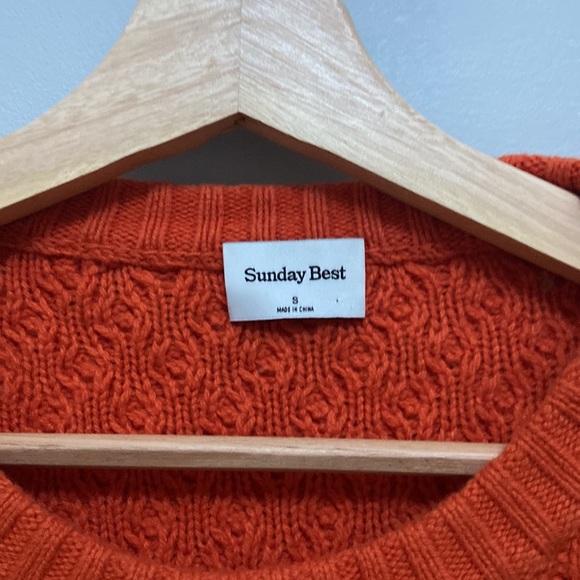 ❗️SOLD❗️Aritzia Sunday Best Orange Cable Knit Crewneck Peggy Sweater Size S - Picture 4 of 7